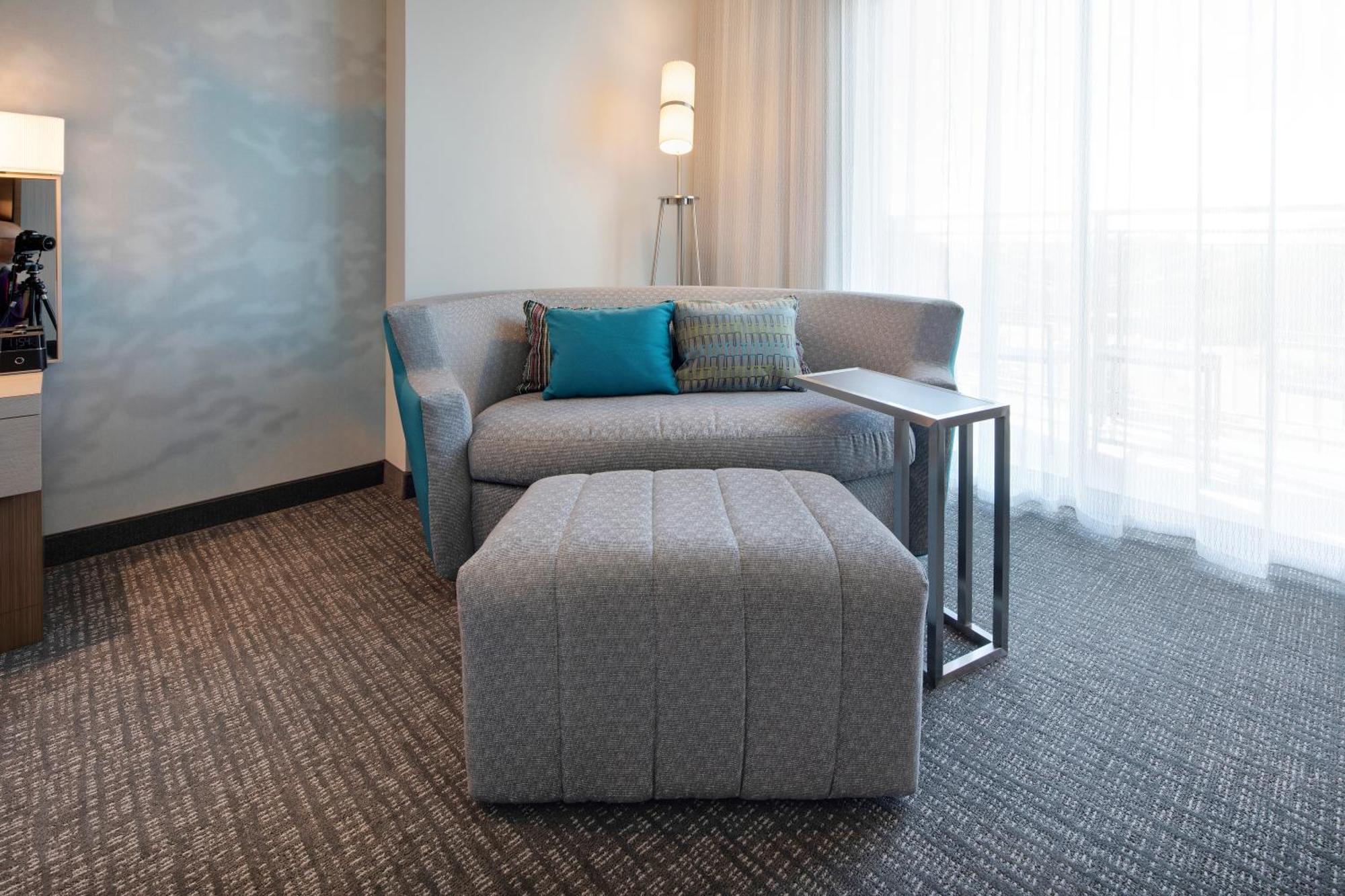 Courtyard By Marriott Atlanta Vinings/Galleria Smyrna Exterior photo