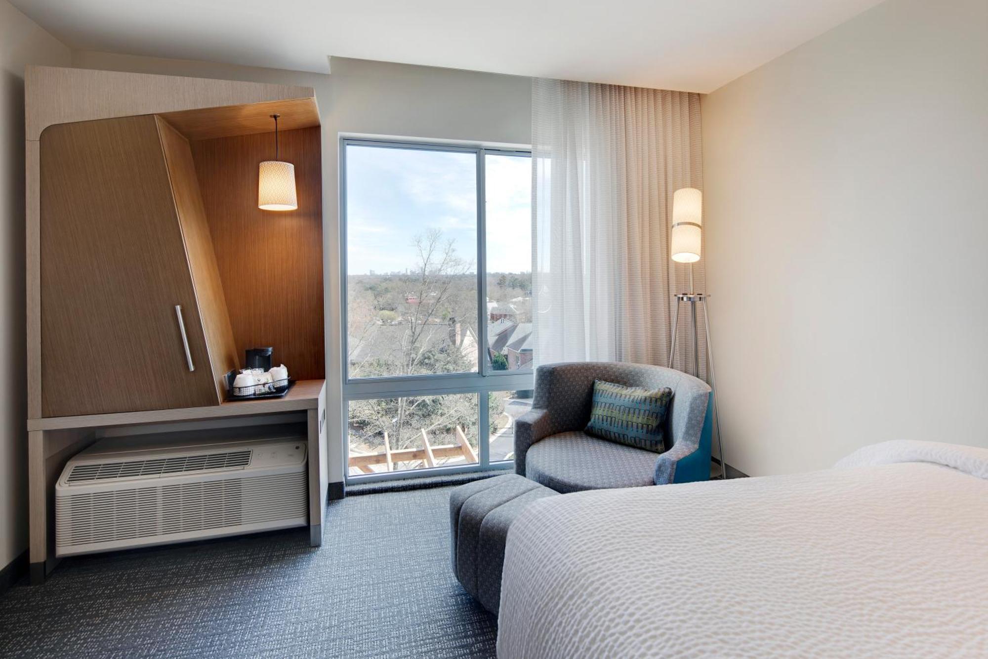 Courtyard By Marriott Atlanta Vinings/Galleria Smyrna Exterior photo