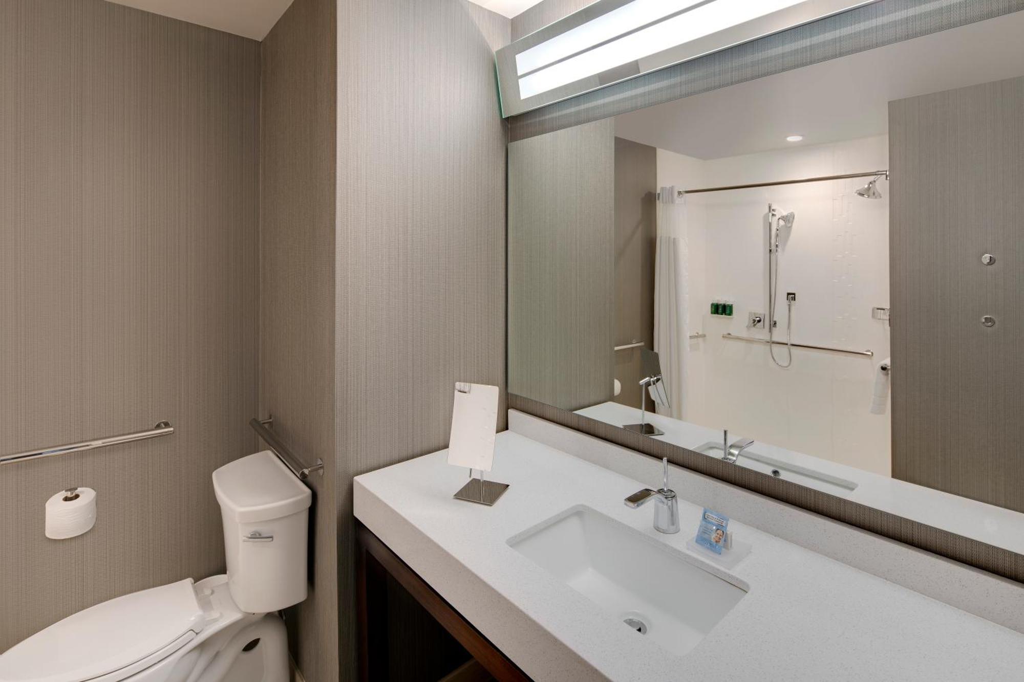 Courtyard By Marriott Atlanta Vinings/Galleria Smyrna Exterior photo