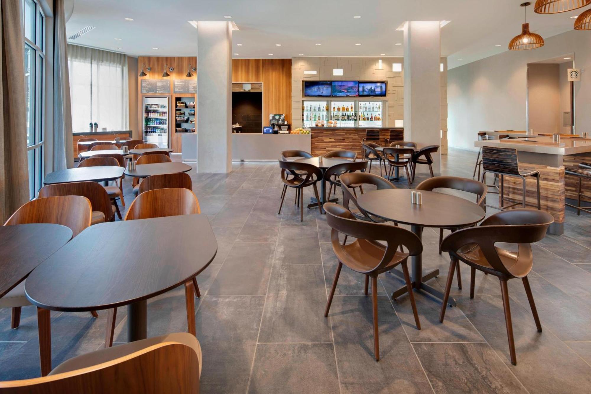 Courtyard By Marriott Atlanta Vinings/Galleria Smyrna Exterior photo